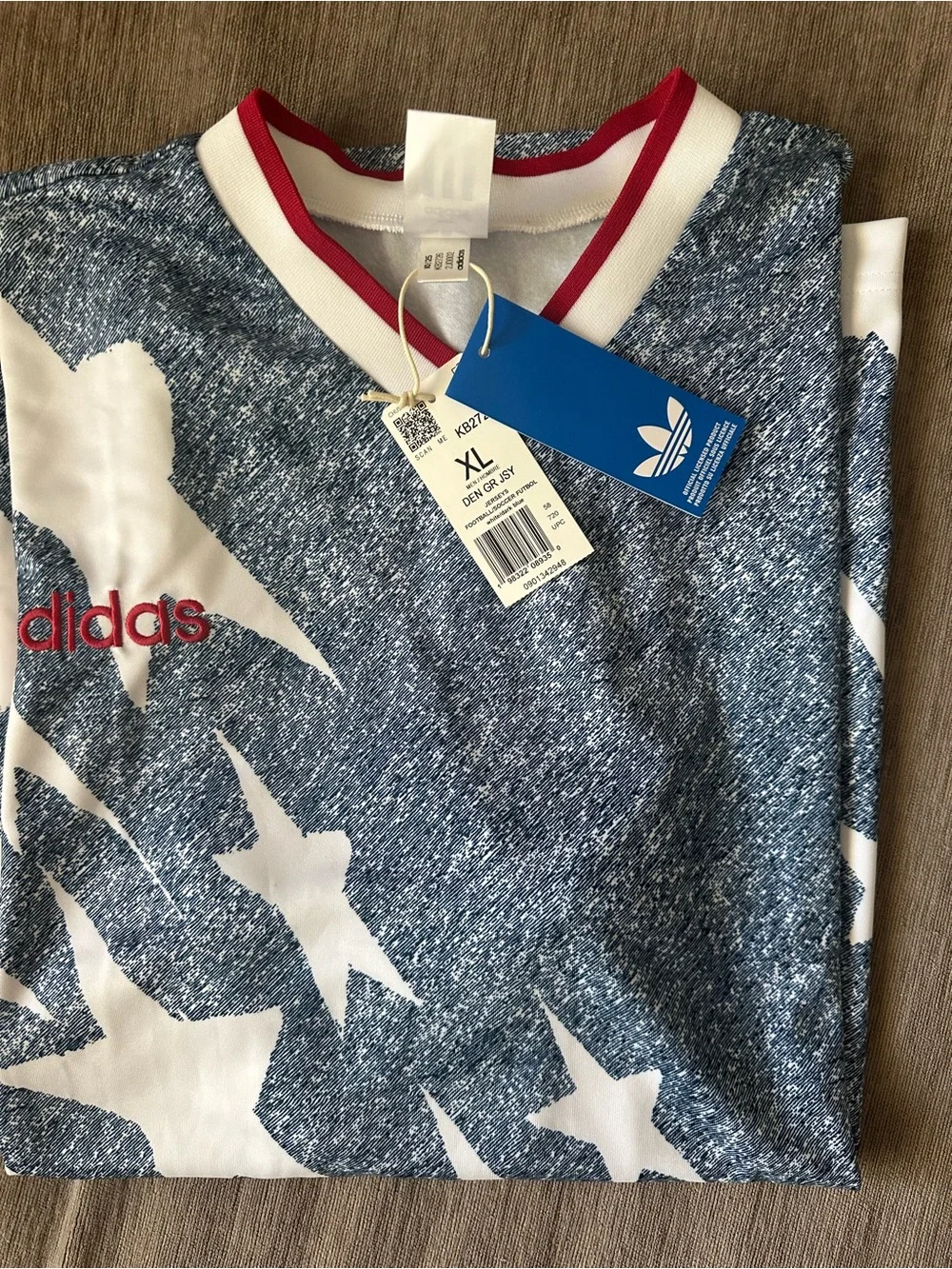 XL Adidas Blue Star-Print Short Sleeve Tee with Red Trim